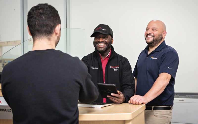 Sunbit Merchant with Customer